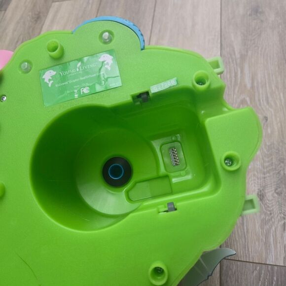 Young Living The Dolphin Reef diffuser COVER  Night Light Multi Color Lights Fun - Picture 8 of 13